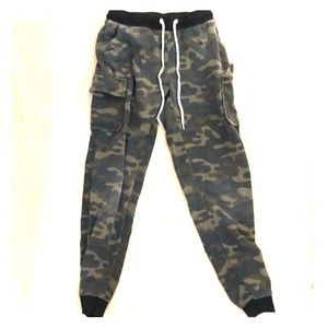 RUE21 CAMO Green Sweatpants XS